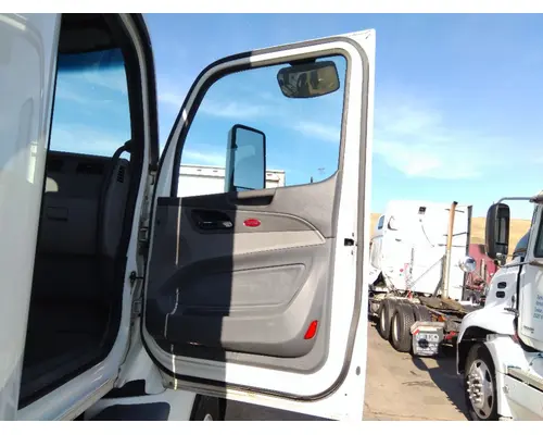 PETERBILT 579 WHOLE TRUCK FOR RESALE