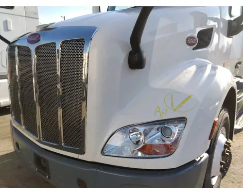 PETERBILT 579 WHOLE TRUCK FOR RESALE