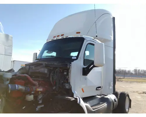 PETERBILT 579 WHOLE TRUCK FOR RESALE