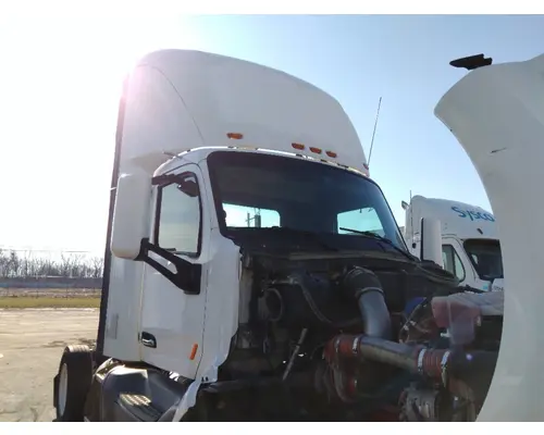 PETERBILT 579 WHOLE TRUCK FOR RESALE