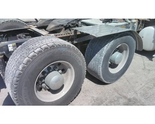 PETERBILT 579 WHOLE TRUCK FOR RESALE