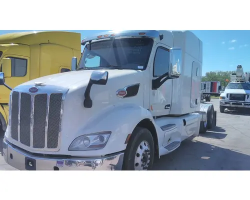PETERBILT 579 WHOLE TRUCK FOR RESALE