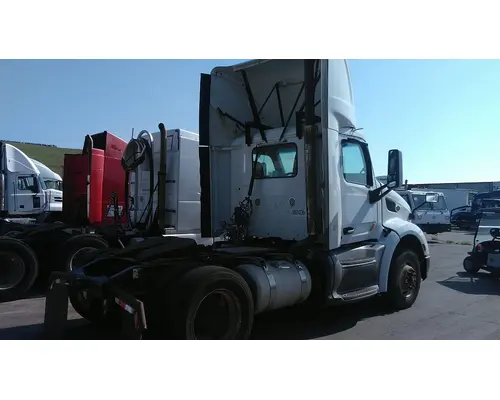 PETERBILT 579 WHOLE TRUCK FOR RESALE