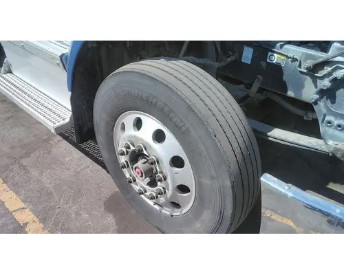 PETERBILT 579 WHOLE TRUCK FOR RESALE