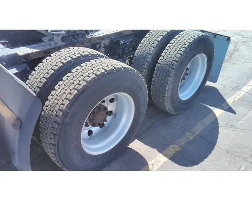 PETERBILT 579 WHOLE TRUCK FOR RESALE