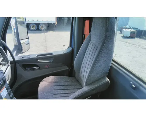 PETERBILT 579 WHOLE TRUCK FOR RESALE