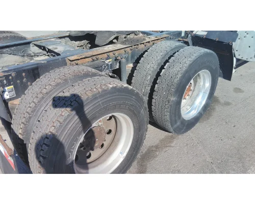 PETERBILT 579 WHOLE TRUCK FOR RESALE