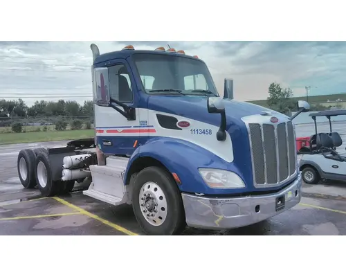 PETERBILT 579 WHOLE TRUCK FOR RESALE