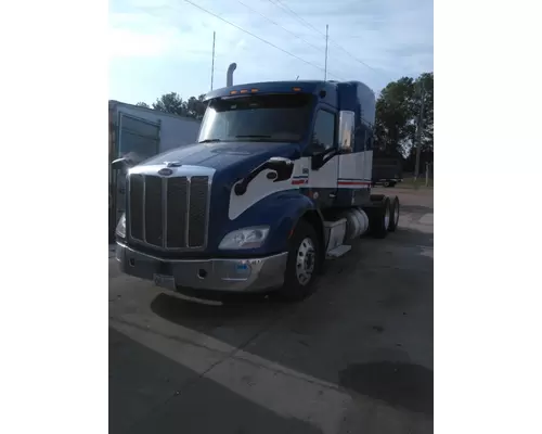 PETERBILT 579 WHOLE TRUCK FOR RESALE
