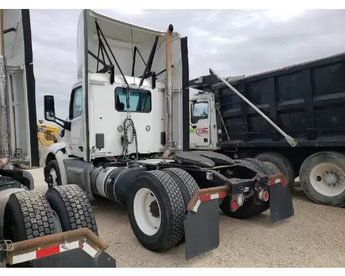 PETERBILT 579 WHOLE TRUCK FOR RESALE