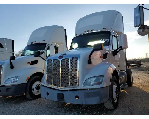 PETERBILT 579 WHOLE TRUCK FOR RESALE