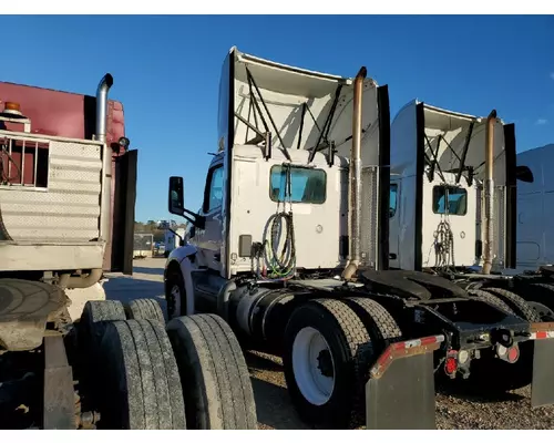 PETERBILT 579 WHOLE TRUCK FOR RESALE
