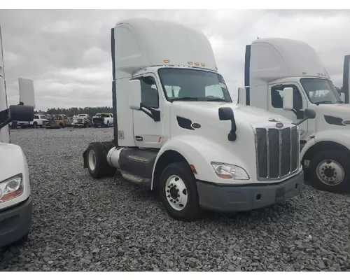 PETERBILT 579 WHOLE TRUCK FOR RESALE
