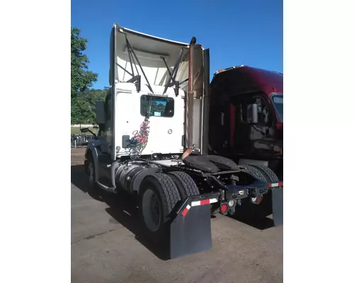 PETERBILT 579 WHOLE TRUCK FOR RESALE