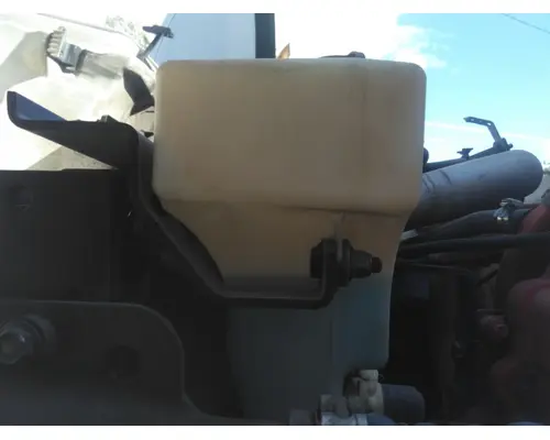 PETERBILT 579 WINDSHIELD WASHER RESERVOIR