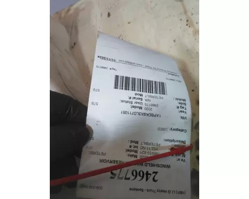 PETERBILT 579 WINDSHIELD WASHER RESERVOIR
