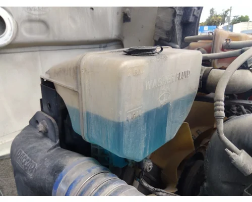 PETERBILT 579 WINDSHIELD WASHER RESERVOIR