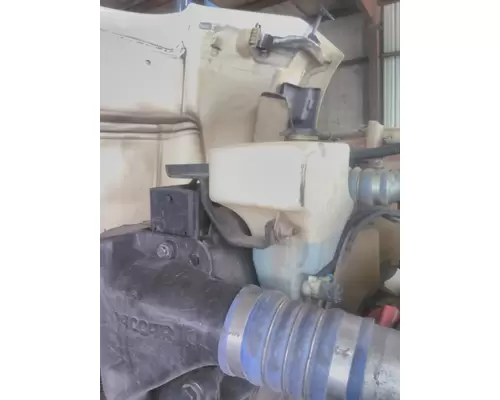 PETERBILT 579 WINDSHIELD WASHER RESERVOIR