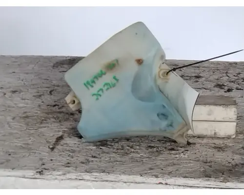 PETERBILT 579 WINDSHIELD WASHER RESERVOIR