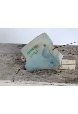 PETERBILT 579 WINDSHIELD WASHER RESERVOIR