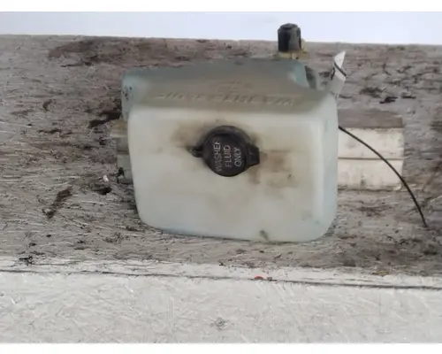 PETERBILT 579 WINDSHIELD WASHER RESERVOIR