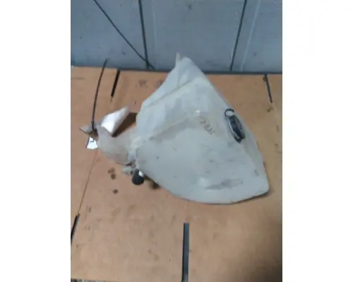 PETERBILT 579 WINDSHIELD WASHER RESERVOIR