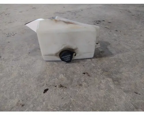 PETERBILT 579 WINDSHIELD WASHER RESERVOIR