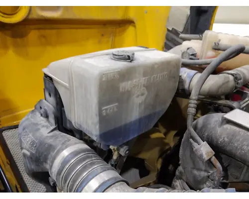 PETERBILT 579 WINDSHIELD WASHER RESERVOIR