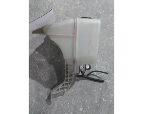 PETERBILT 579 WINDSHIELD WASHER RESERVOIR