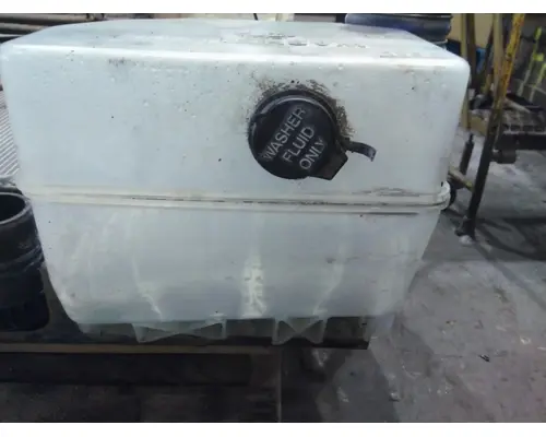 PETERBILT 579 WINDSHIELD WASHER RESERVOIR