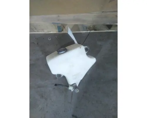 PETERBILT 579 WINDSHIELD WASHER RESERVOIR