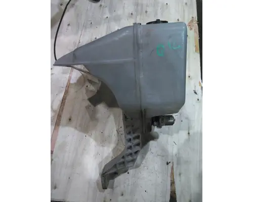 PETERBILT 579 WINDSHIELD WASHER RESERVOIR