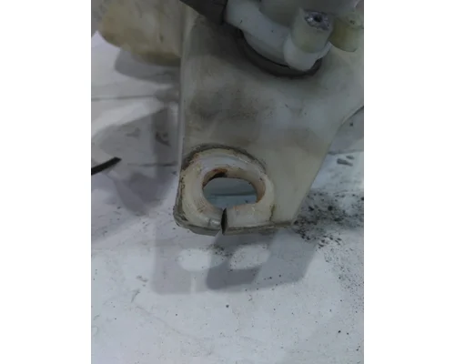 PETERBILT 579 WINDSHIELD WASHER RESERVOIR