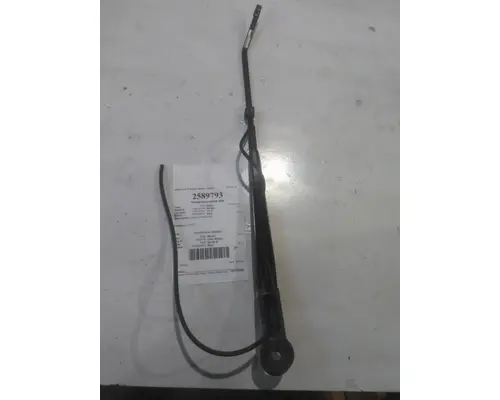PETERBILT 579 WINDSHIELD WIPER ARM