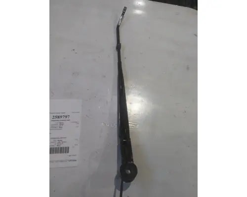 PETERBILT 579 WINDSHIELD WIPER ARM