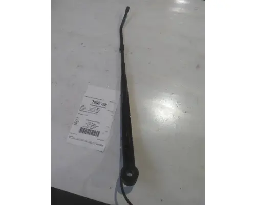 PETERBILT 579 WINDSHIELD WIPER ARM