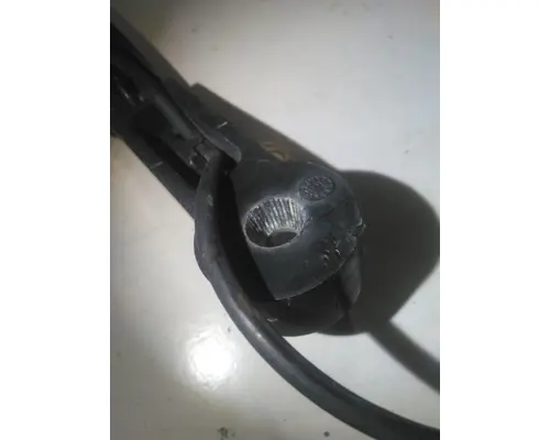 PETERBILT 579 WINDSHIELD WIPER ARM