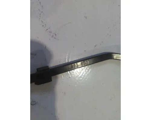 PETERBILT 579 WINDSHIELD WIPER ARM