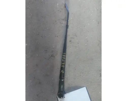 PETERBILT 579 WINDSHIELD WIPER ARM