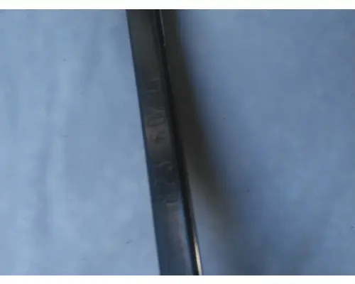 PETERBILT 579 WINDSHIELD WIPER ARM