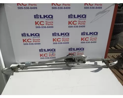 PETERBILT 579 WINDSHIELD WIPER ASSEMBLY