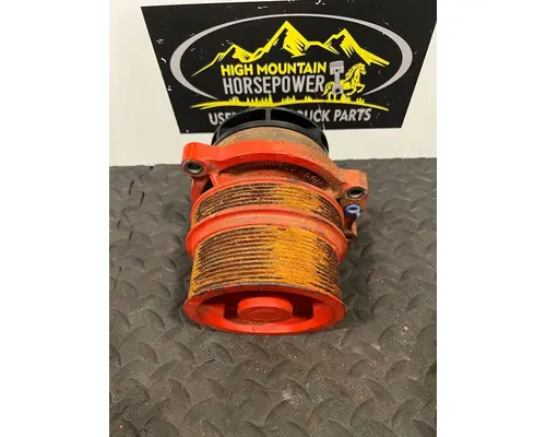 PETERBILT 579 Water Pump