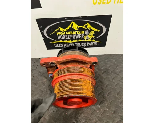 PETERBILT 579 Water Pump