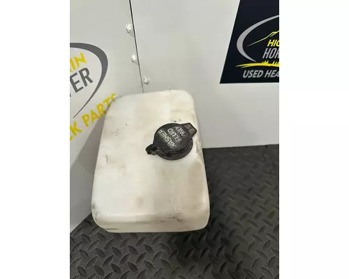 PETERBILT 579 Windshield Washer Reservoir