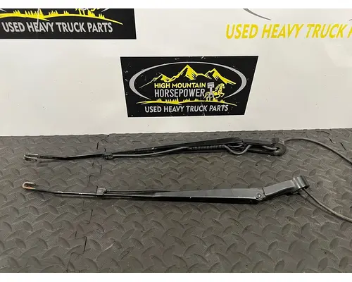 PETERBILT 579 Windshield Wiper Arm