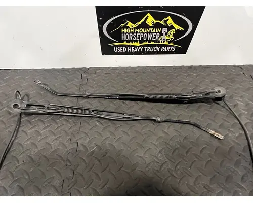 PETERBILT 579 Windshield Wiper Arm
