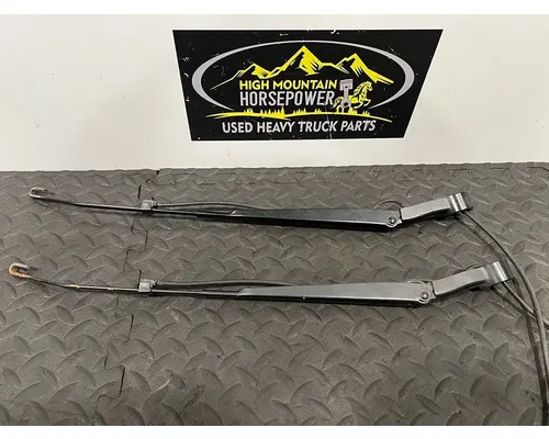 PETERBILT 579 Windshield Wiper Arm