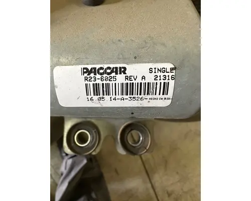 PETERBILT 579 Windshield Wiper Transmission