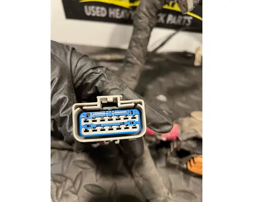 PETERBILT 579 Wiring Harness,Engine 