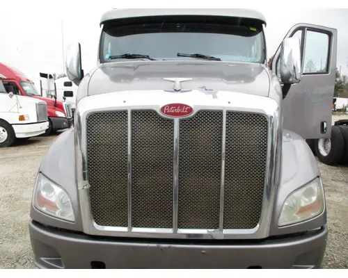 PETERBILT 587 2011-2025 HOOD